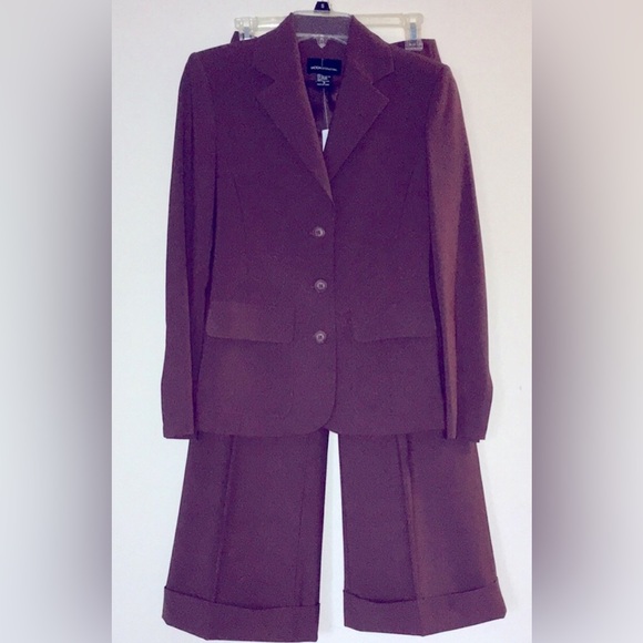 Moda International Beige 2-piece Lined Pants Suit. SZ 0 (pics show brown suit) - Picture 3 of 8